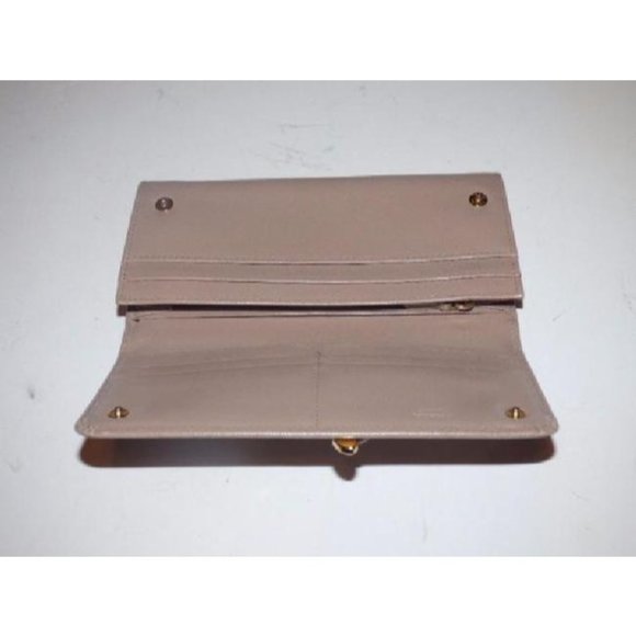 PRADA Nude Pale Pink Leather XL Bi-fold - Picture 6 of 9